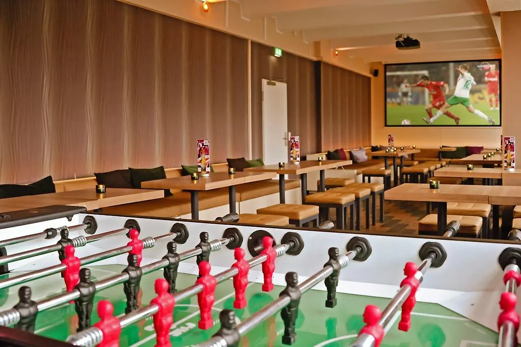Pangeapeople Hostel & Hotel-1