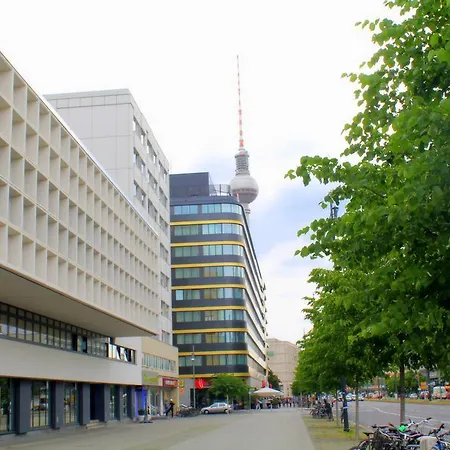 Pangeapeople Hostel & Hotel-3